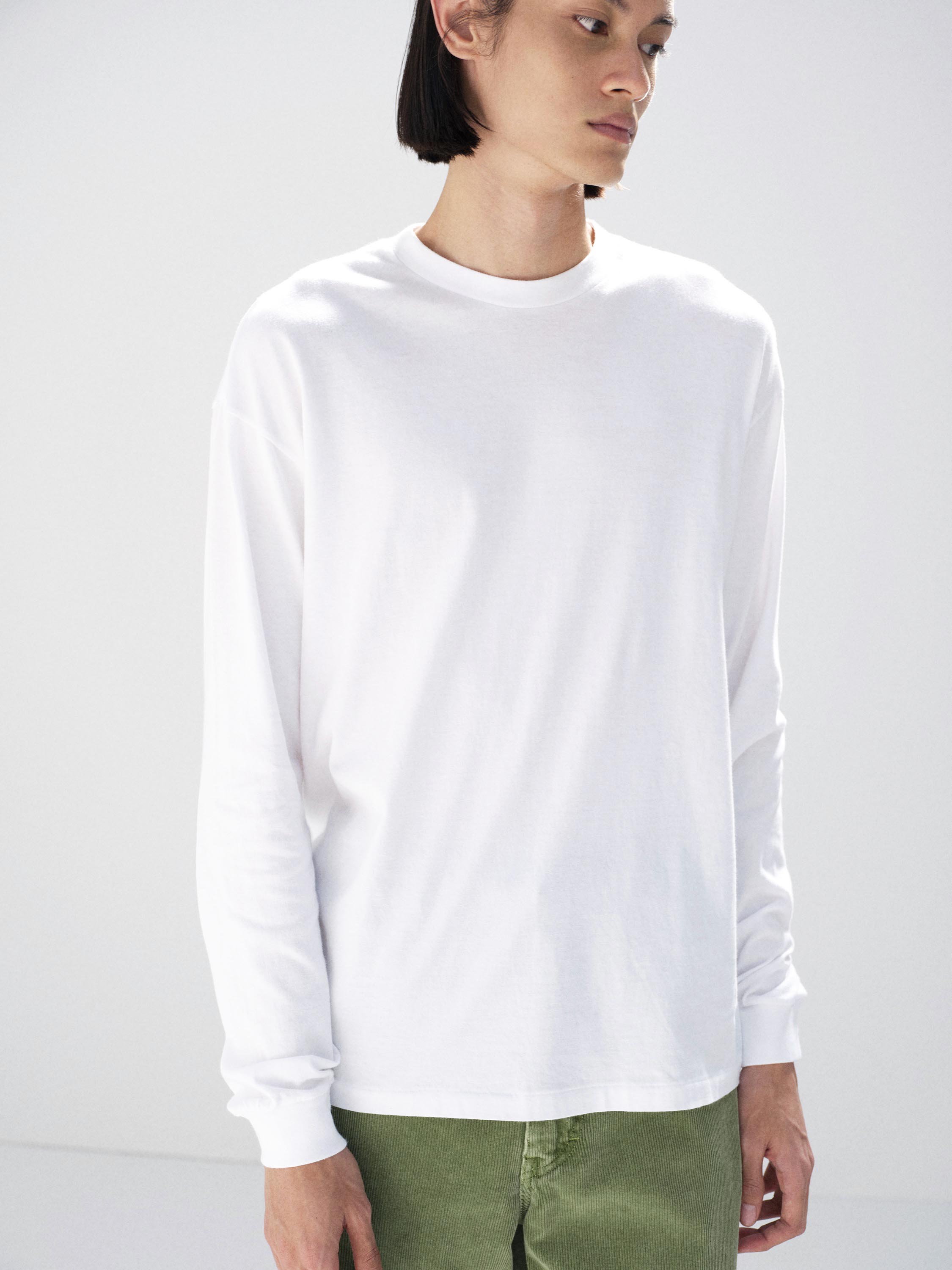 SEAMLESS L/S TEE 詳細画像 WHITE 2