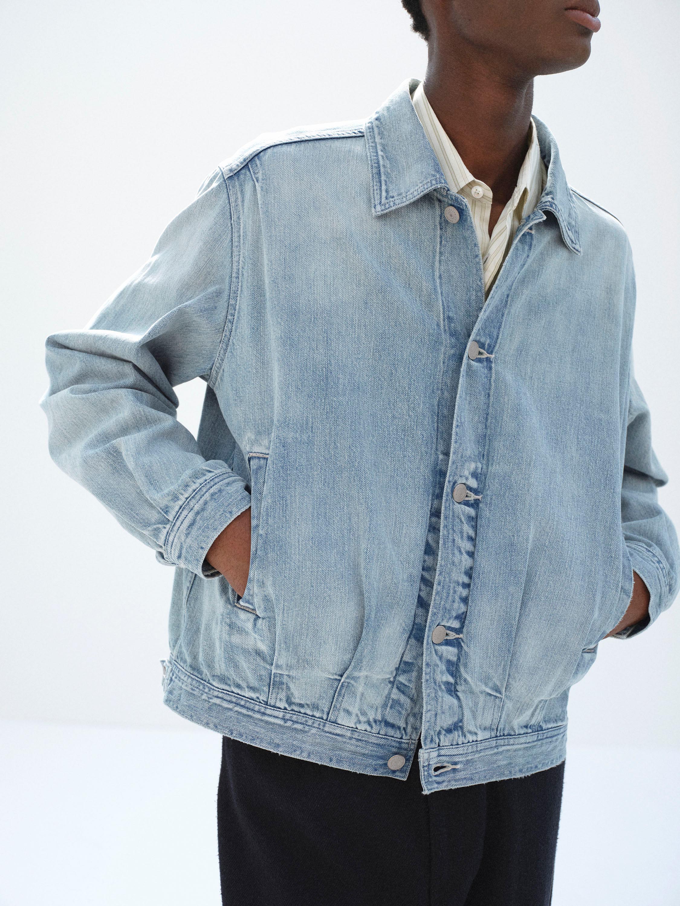 FADED SELVEDGE LIGHT DENIM BLOUSON - AURALEE Official Website