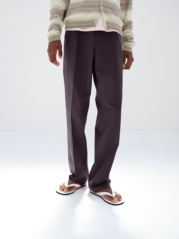 GARMENT-DYED FINX SHUTTLE WEATHER ONE-TUCK SLACKS