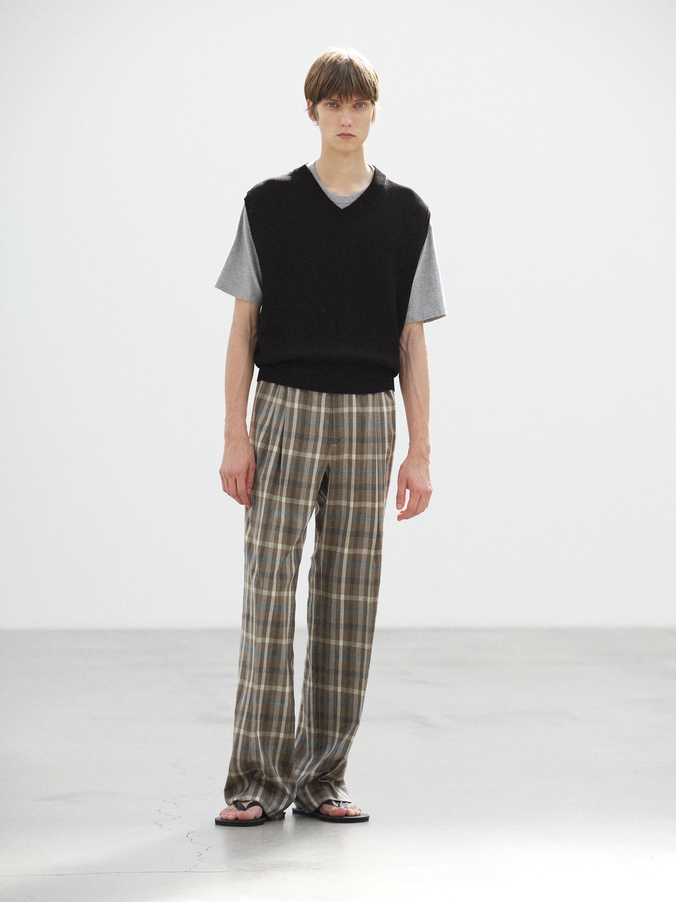SUPER FINE TROPICAL WOOL CHECK TWO-TUCK SLACKS