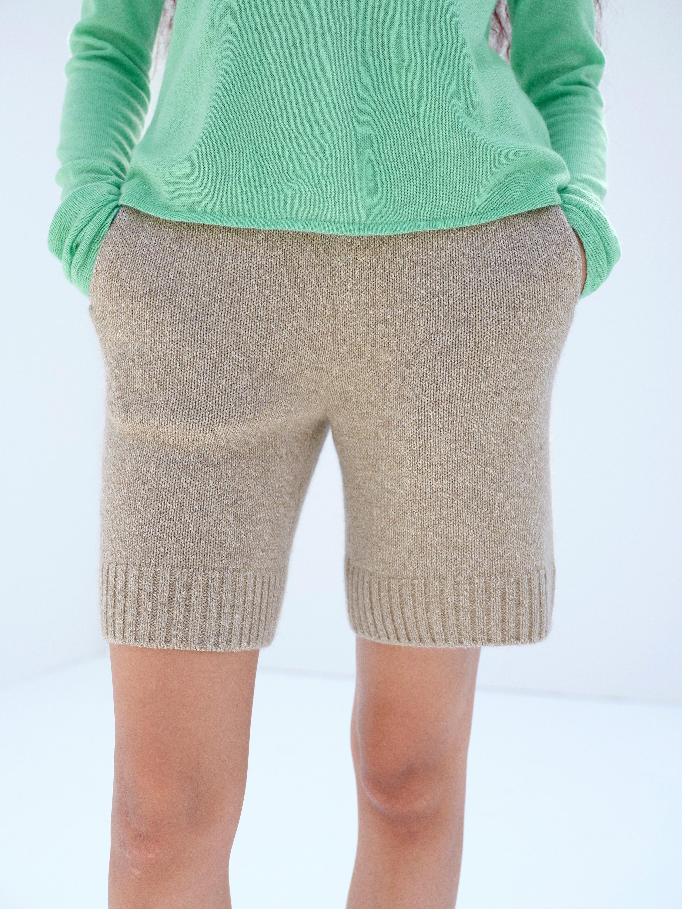 CASHMERE SILK MELANGE KNIT SHORTS 詳細画像 MIX BEIGE 1