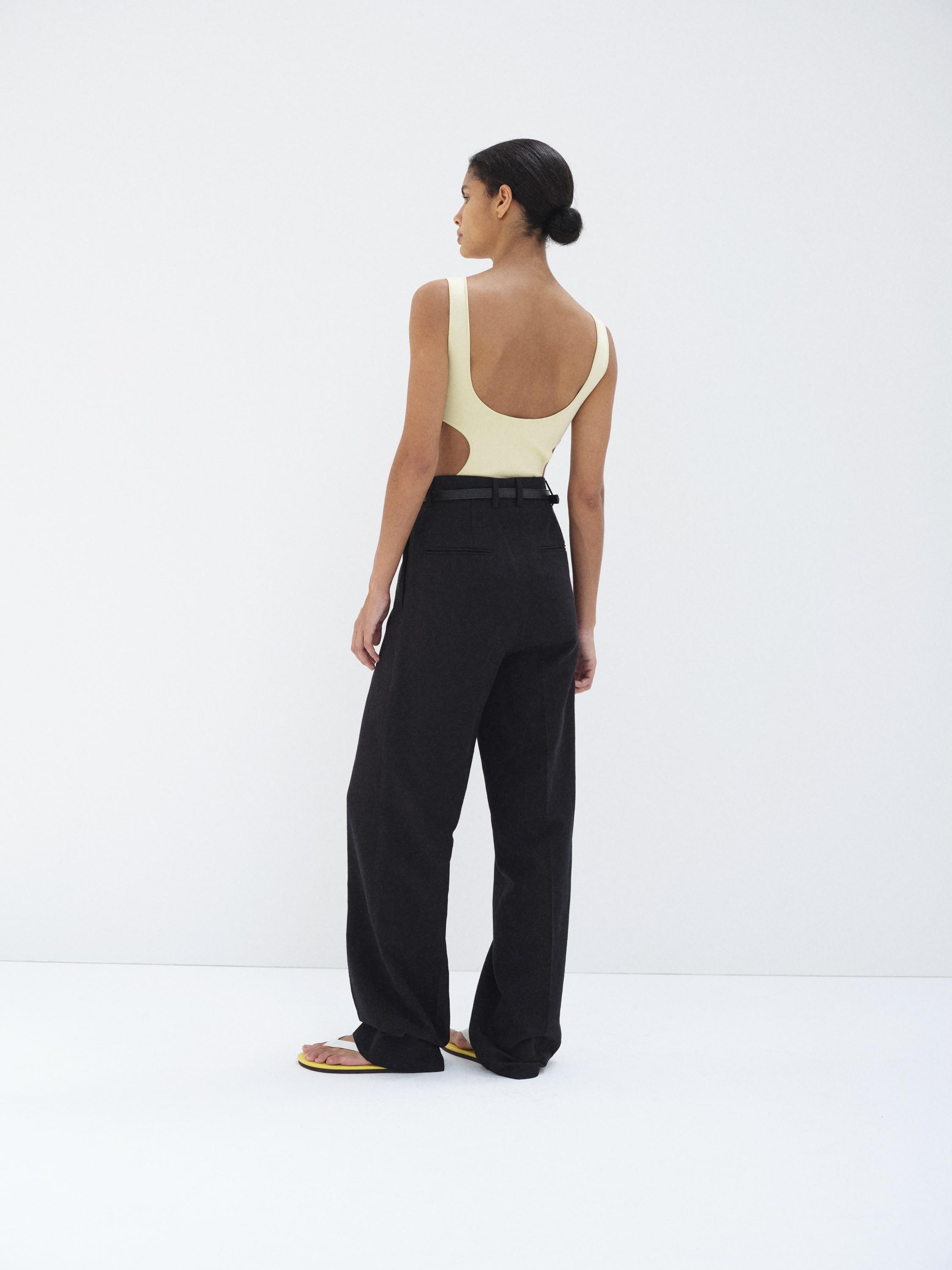 WOOL COTTON LINEN OX ONE-TUCK SLACKS 詳細画像 BLACK 4