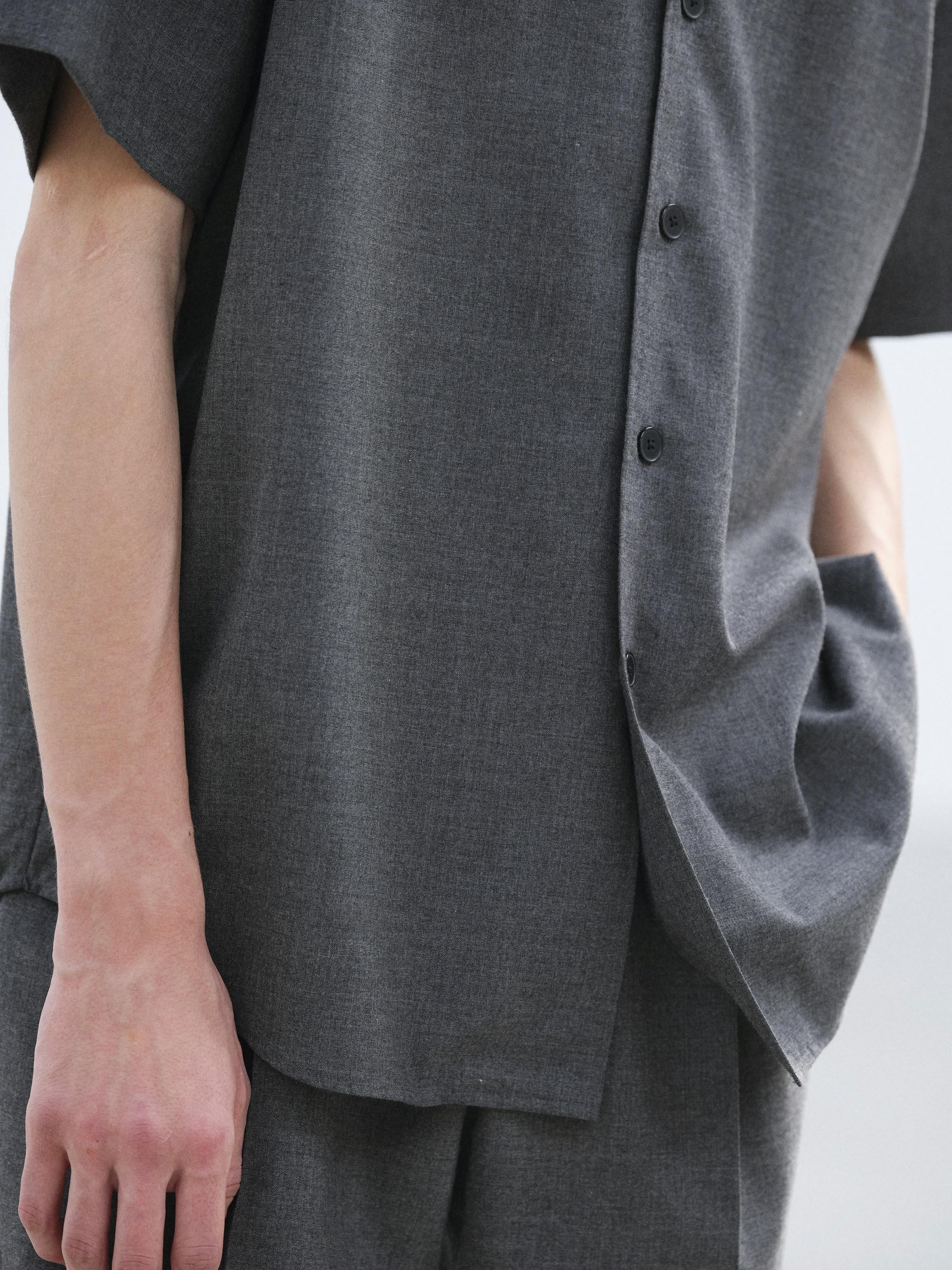 SUMMER TWIST CASHMERE PORA HALF-SLEEVED SHIRT 詳細画像 TOP CHARCOAL GRAY 3