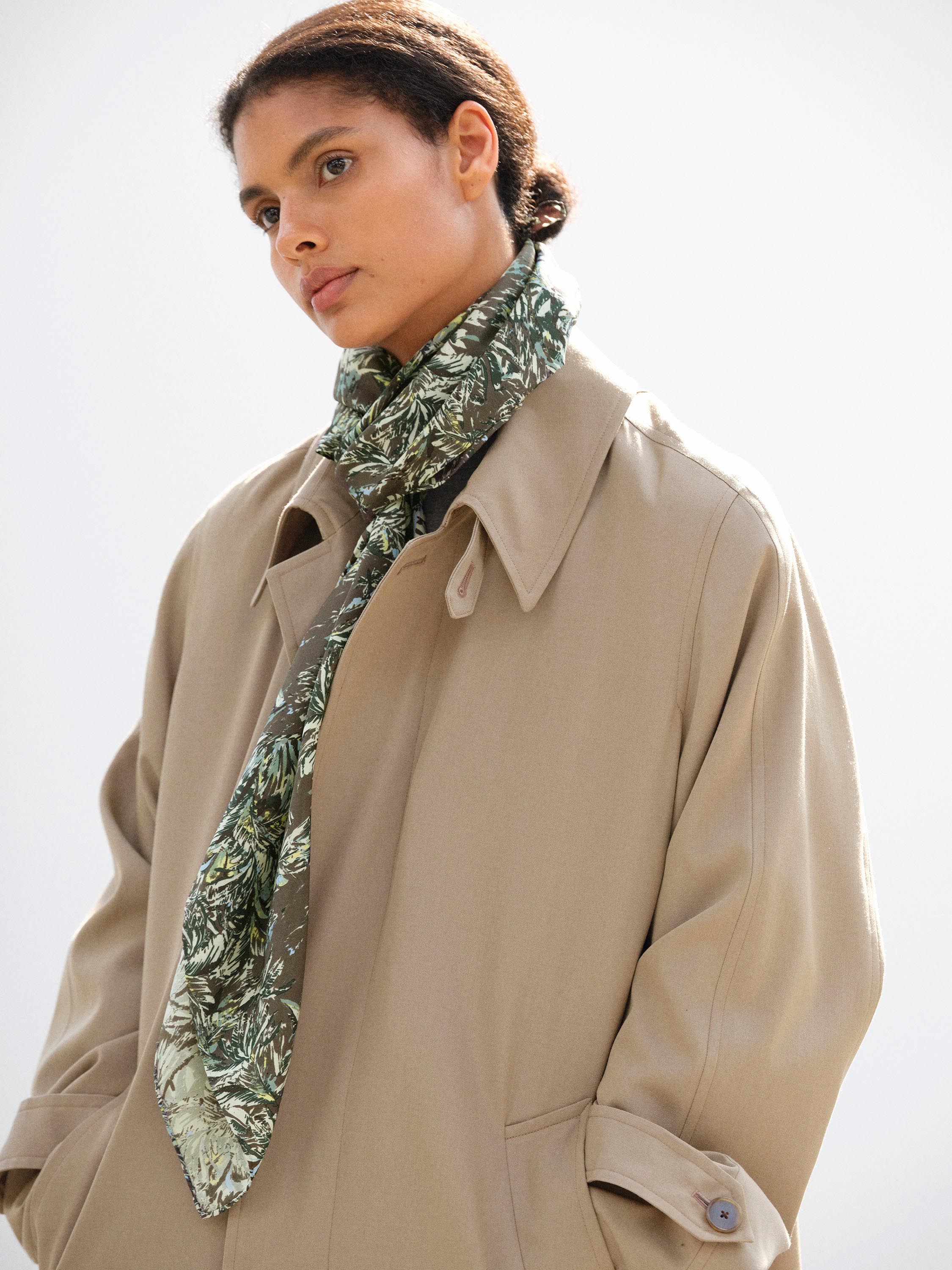 PRINTED AIRY SILK SCARF - LARGE 詳細画像 DARK BROWN 4