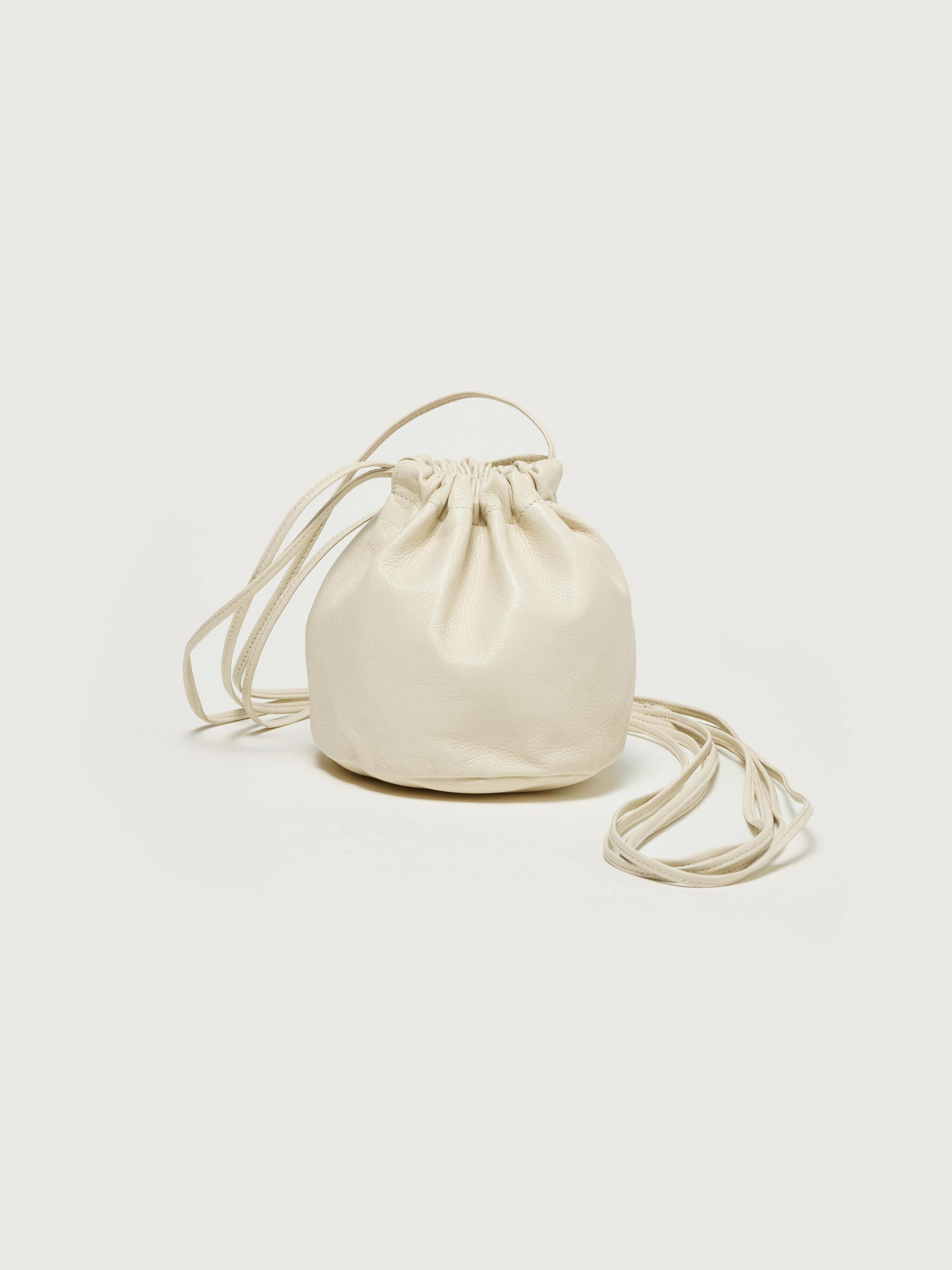 LEATHER SMALL ROUND STRING POUCH 詳細画像 IVORY 1