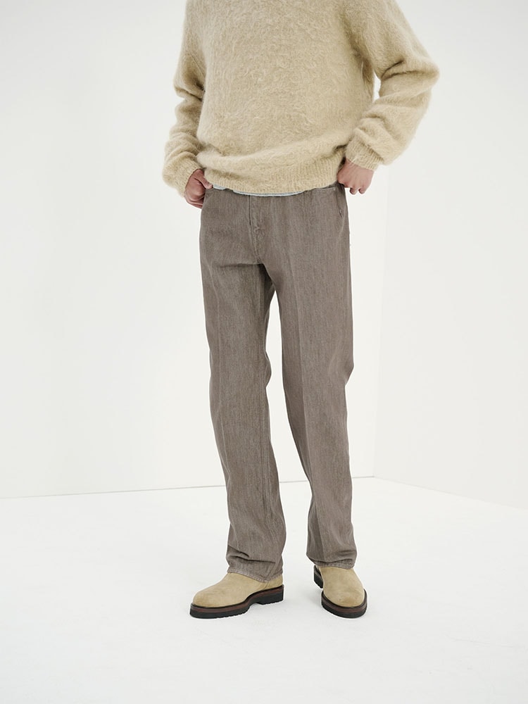 LIGHT WOOL MAX GABARDINE TWO TUCK SLACKS   AURALEE Official Website