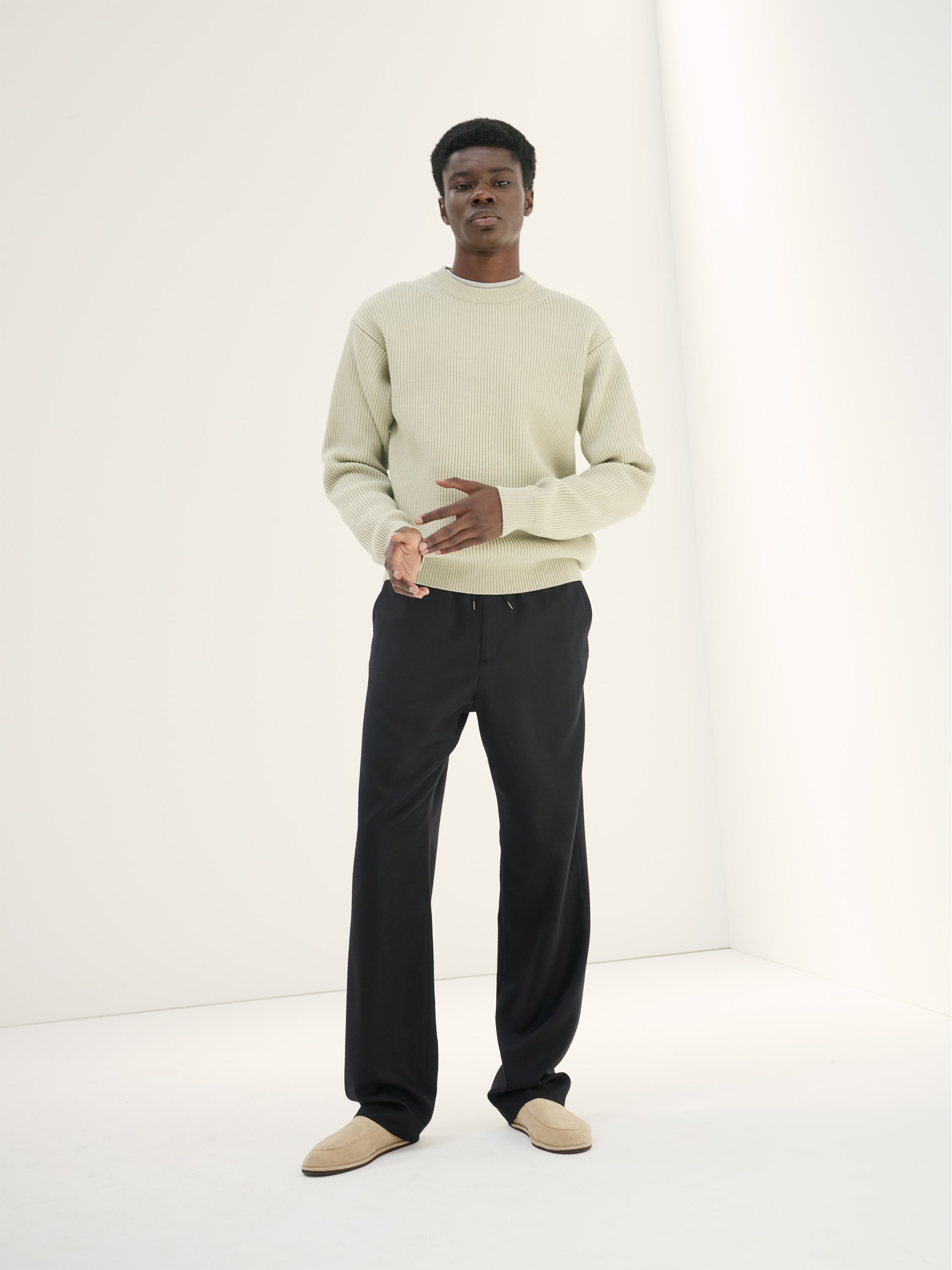 AURALEE SUPER LIGHT WOOL EASY SLACKS-