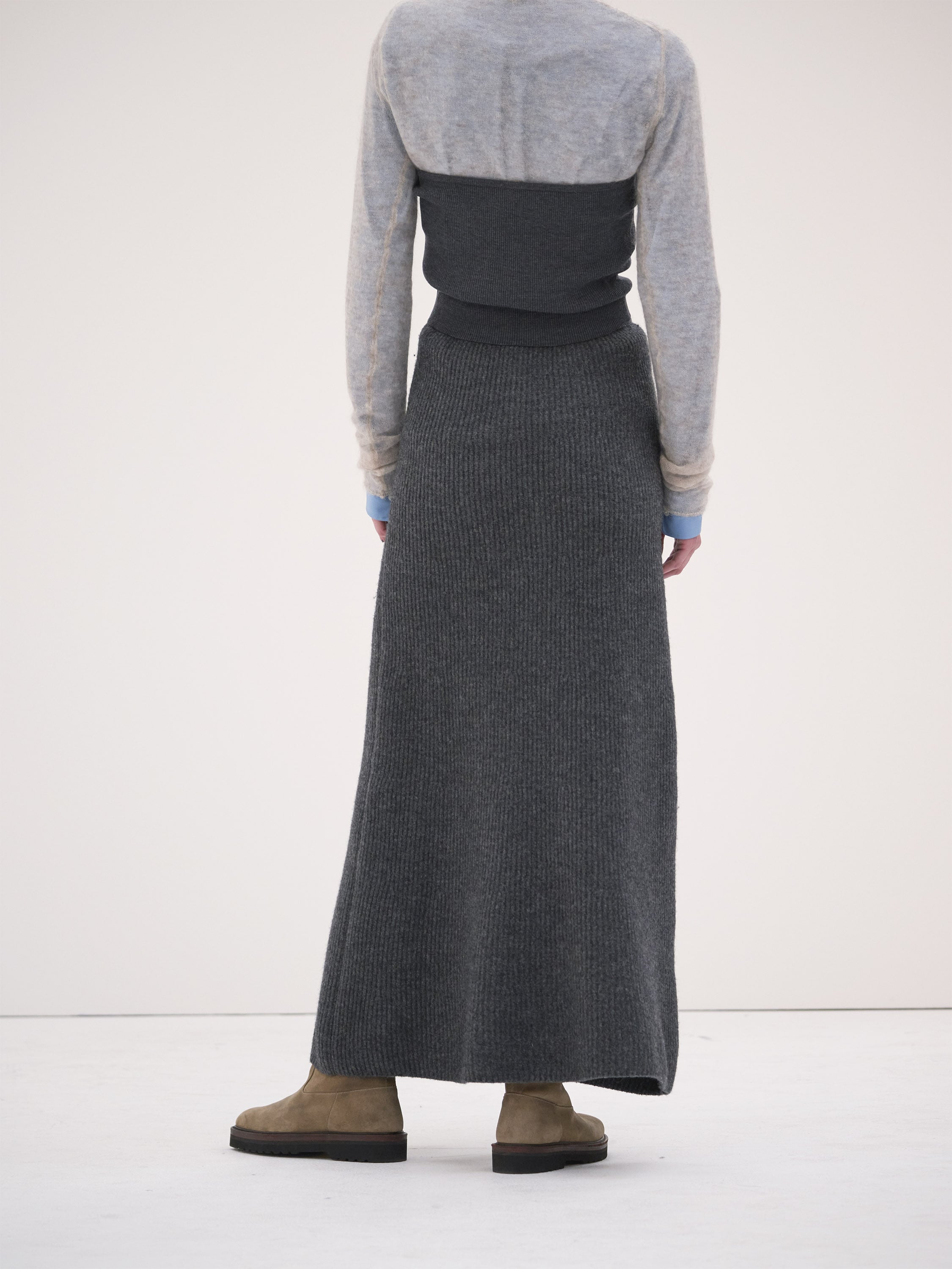MILLED FRENCH MERINO RIB KNIT FLARE SKIRT 詳細画像 CHARCOAL GRAY 3