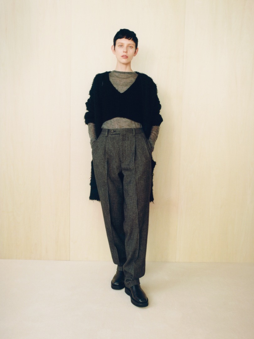 Kovich wears Organic Cotton Cashmere Wool Tweed Slacks in Top Charcoal